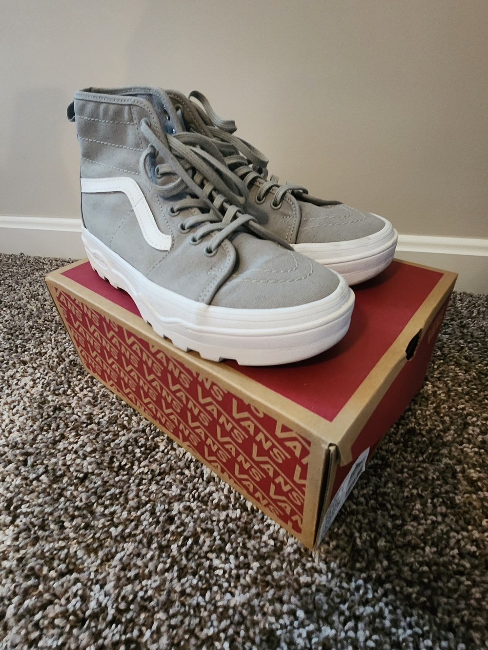 Vans High-Top Shoes in Light Gray